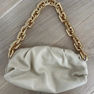 Bottega Veneta Chain Pouch Bag Clutch Guaranteed Authentic Tan Porridge Gold